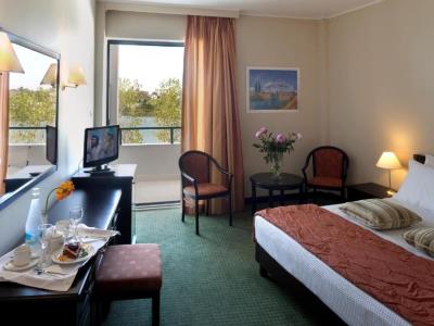 bedroom 3 - hotel amalia margarona royal - preveza, greece