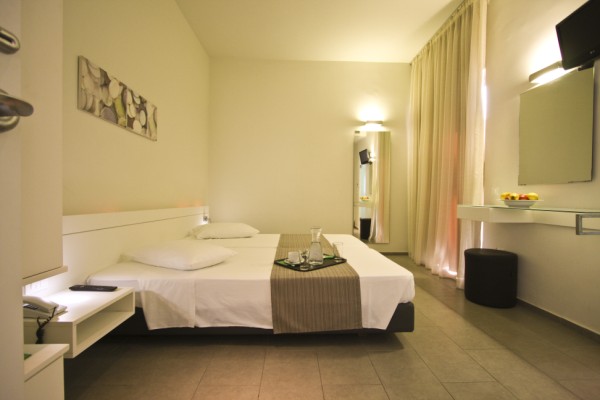 bedroom 2 - hotel atlantis city - rhodes, greece