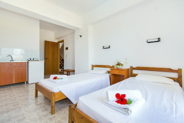 standard bedroom - hotel butterfly studios - rhodes, greece
