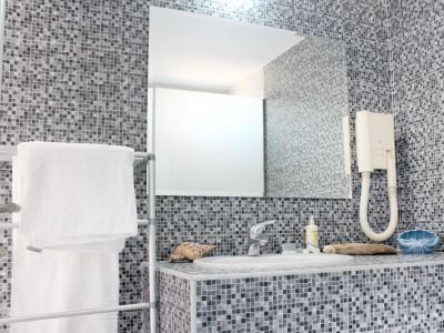 bathroom - hotel bivalvia beach plus - rhodes, greece