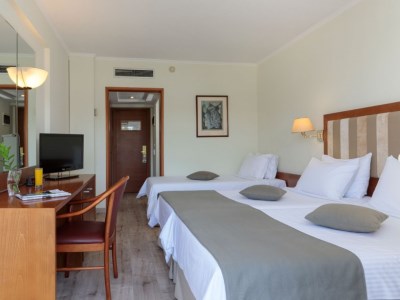 bedroom 3 - hotel best western plaza - rhodes, greece