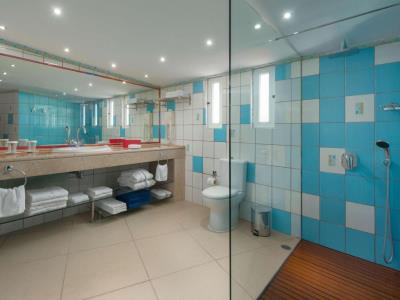 bathroom - hotel dionysos - rhodes, greece