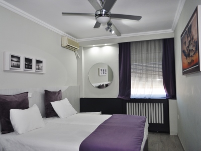 bedroom 4 - hotel capsis - thessaloniki, greece