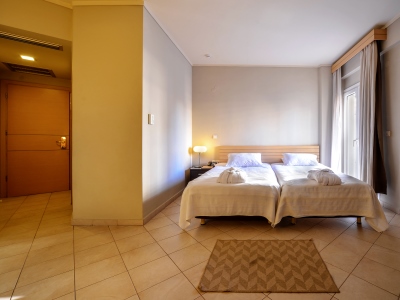 bedroom 5 - hotel astoria - thessaloniki, greece