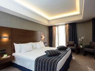 bedroom 2 - hotel anatolia - thessaloniki, greece