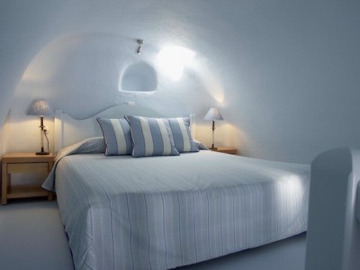 bedroom - hotel alexander villa - santorini, greece