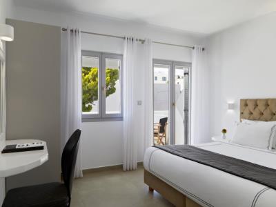 bedroom 2 - hotel kalisti hotel and suites - santorini, greece