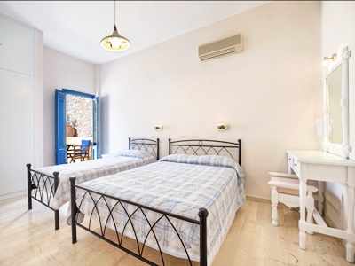 bedroom 5 - hotel anatoli - santorini, greece