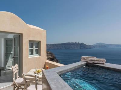 bedroom - hotel andronis luxury suites - santorini, greece