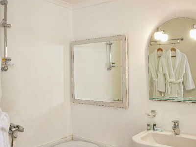 bathroom - hotel daedalus - santorini, greece
