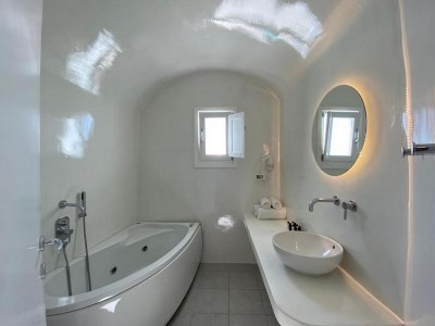 bathroom - hotel panorama studios and suites - santorini, greece