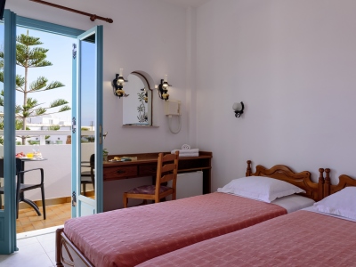 bedroom 3 - hotel armonia - santorini, greece