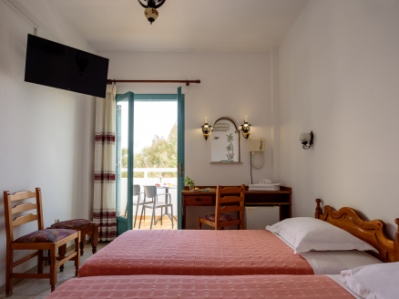 bedroom 6 - hotel armonia - santorini, greece
