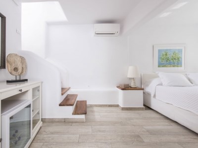 suite 8 - hotel aqua luxury suites - santorini, greece