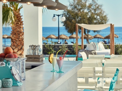 bar - hotel aqua blue - santorini, greece
