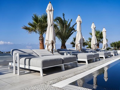 outdoor pool 3 - hotel petri suites - santorini, greece