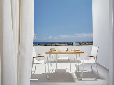 bedroom 6 - hotel petri suites - santorini, greece