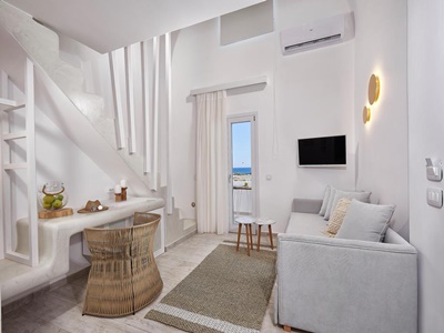 bedroom 10 - hotel petri suites - santorini, greece