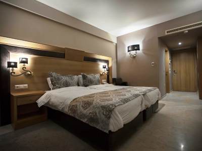 bedroom - hotel grand meteora - kalambaka, greece