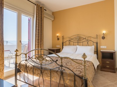 bedroom - hotel ariadne - naxos, greece