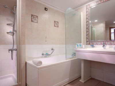 bathroom - hotel aldemar knossos royal - chersonisos, greece