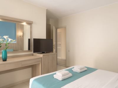 bedroom 3 - hotel central hersonissos - chersonisos, greece