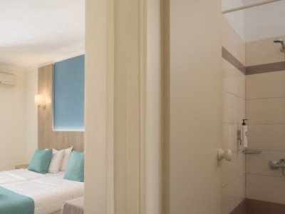 bedroom 4 - hotel central hersonissos - chersonisos, greece