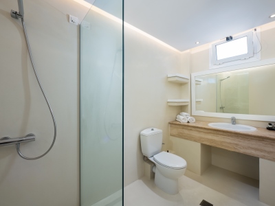 bathroom - hotel alexandros palace hotel and suites - halkidiki, greece