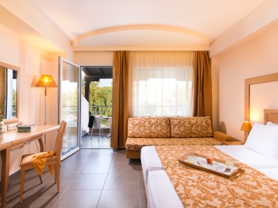 bedroom 3 - hotel alexandros palace hotel and suites - halkidiki, greece