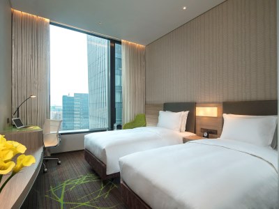 deluxe room - hotel holiday inn express kowloon cbd2 - hong kong, hong kong