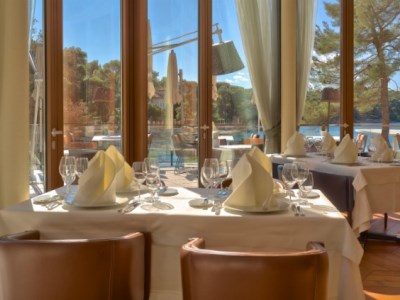 restaurant 2 - hotel boutique alhambra - losinj, croatia
