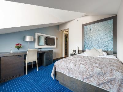 bedroom - hotel lapad - dubrovnik, croatia