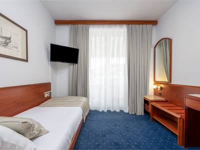 bedroom 18 - hotel komodor - dubrovnik, croatia