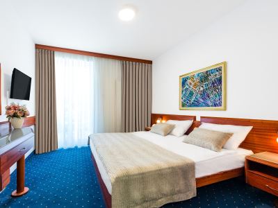 bedroom 5 - hotel komodor - dubrovnik, croatia