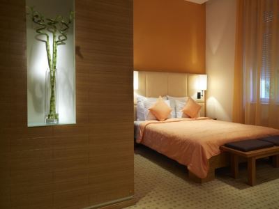 bedroom 11 - hotel astoria - opatija, croatia