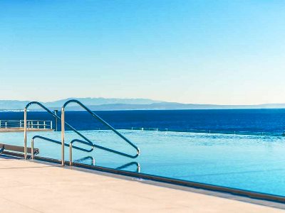 outdoor pool - hotel hilton rijeka costabella beach resort - rijeka, croatia