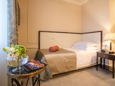 bedroom - hotel park - split, croatia