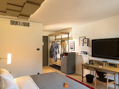 bedroom 2 - hotel canopy by hilton city centre - zagreb, croatia