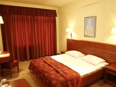 bedroom 2 - hotel benczur - budapest, hungary
