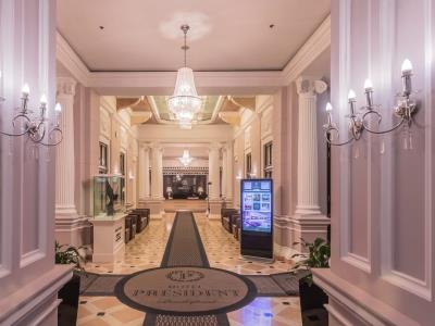 lobby - hotel president - budapest, hungary