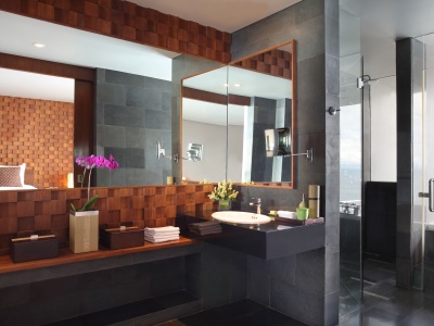 bathroom - hotel anantara bali uluwatu - bali island, indonesia