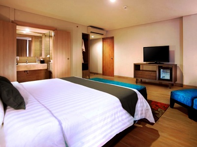 junior suite - hotel harper kuta - bali island, indonesia