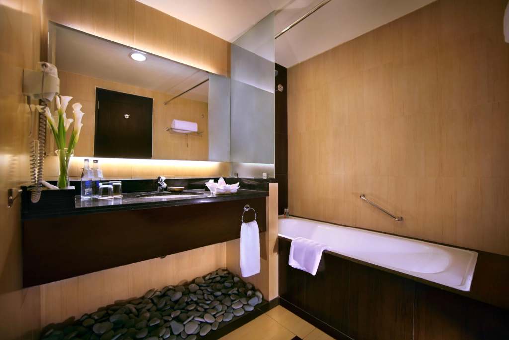 bathroom - hotel aston kuta hotel and residence - bali island, indonesia