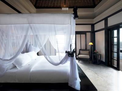 bedroom 3 - hotel banyan tree - bintan, indonesia
