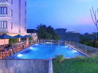 outdoor pool - hotel alana hotel conference center malioboro - yogyakarta, indonesia