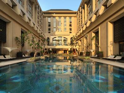 outdoor pool - hotel hotel tentrem yogyakarta - yogyakarta, indonesia
