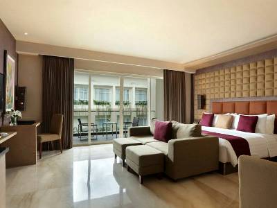suite - hotel eastparc - yogyakarta, indonesia