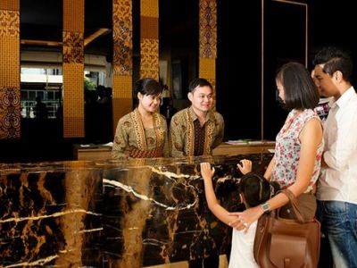 lobby - hotel grand zuri malioboro - yogyakarta, indonesia