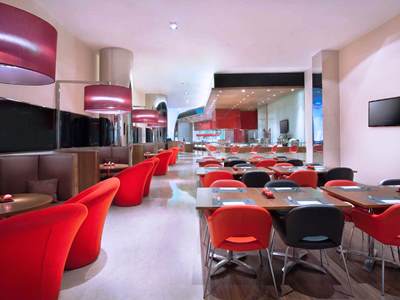 restaurant - hotel ibis bandung trans studio - bandung, indonesia