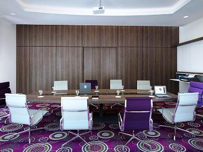 conference room - hotel holiday inn bandung pasteur - bandung, indonesia